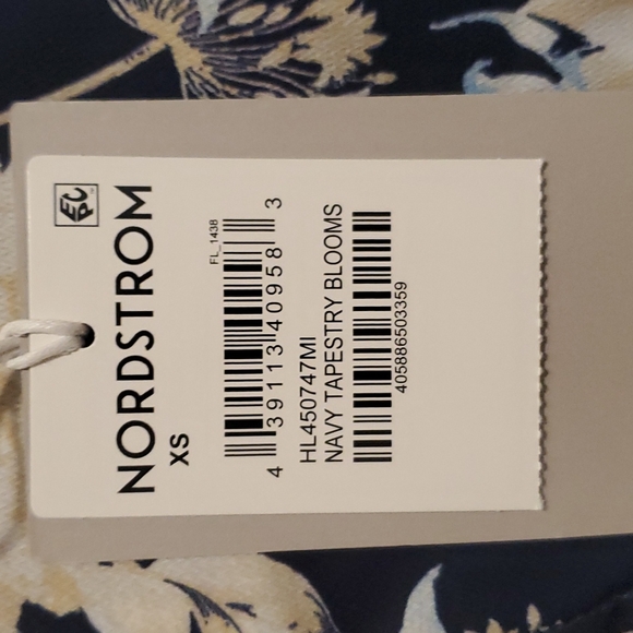 🆕 Chelsea28 XS BNWT Sleeveless Faux Wrap Dress - Picture 4 of 6